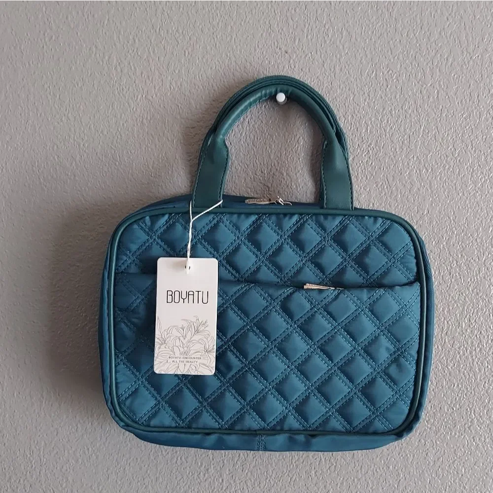 BOYATU Travel Toiletry Bag Hanging Makeup Bag: Large Capacity